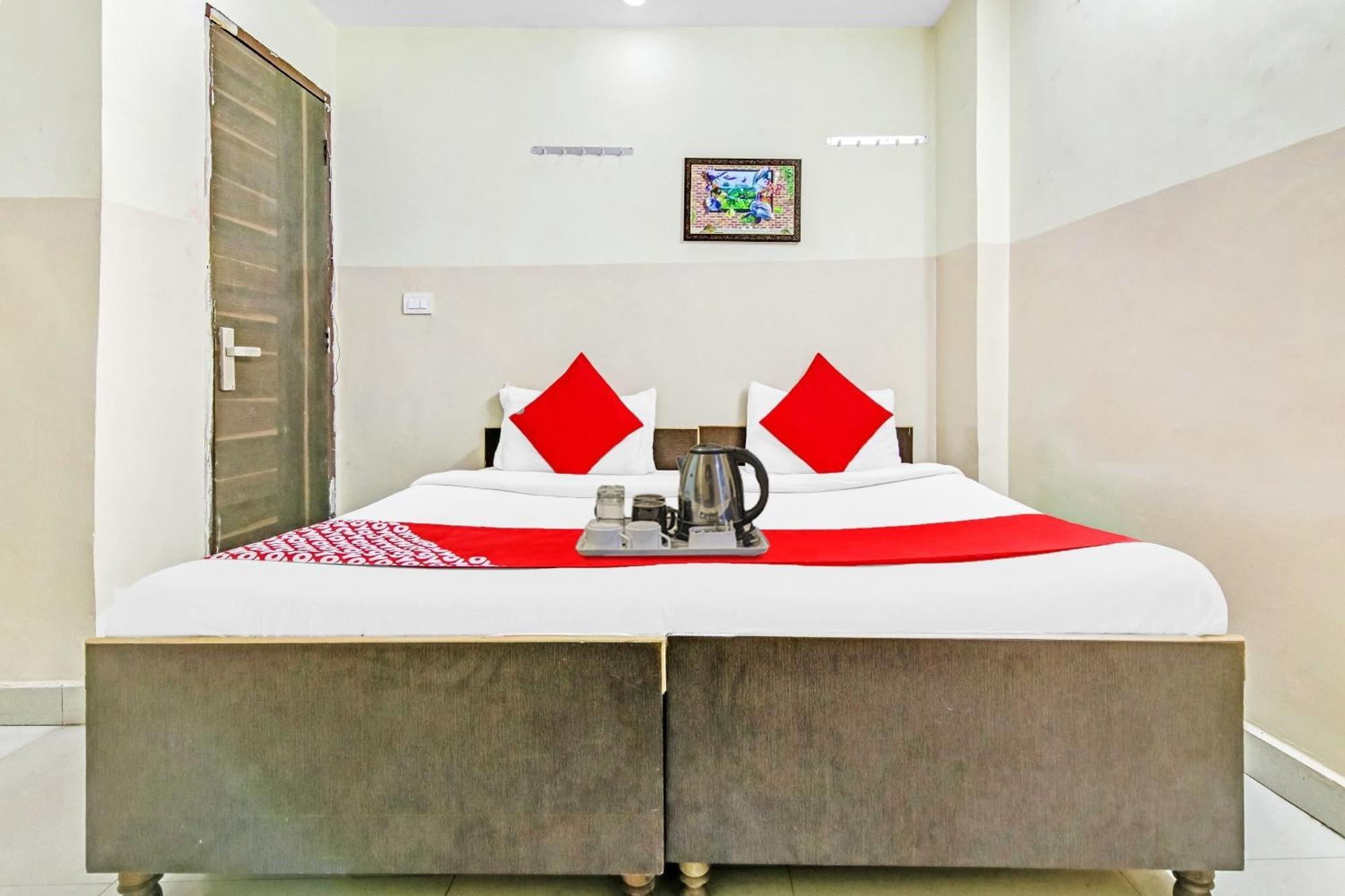 Super Hotel O Royal Green New Delhi Luaran gambar